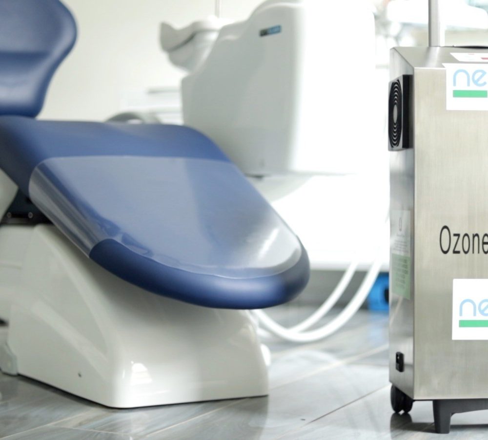 GENERATORE PORTATILE DI OZONO PER LA SANIFICAZIONE DELL'ARIA E DELLE SUPERFICI