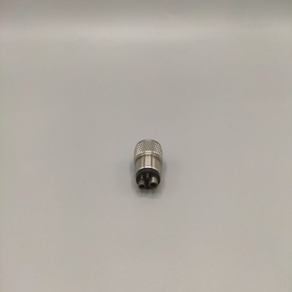 Alternative view of Adattatore da 4 a 2 vie