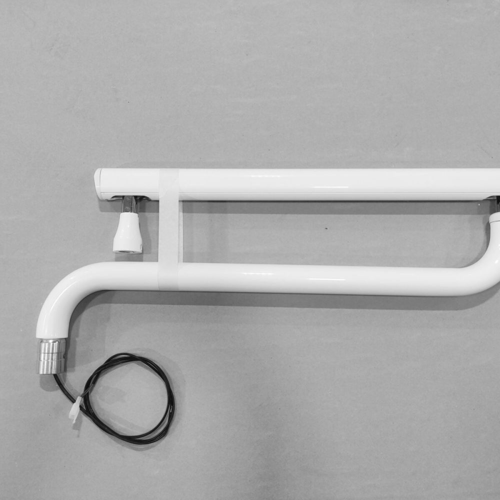 Braccio articolato universale per lampada