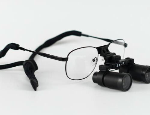 Occhiali di ingrandimento 4x SR400