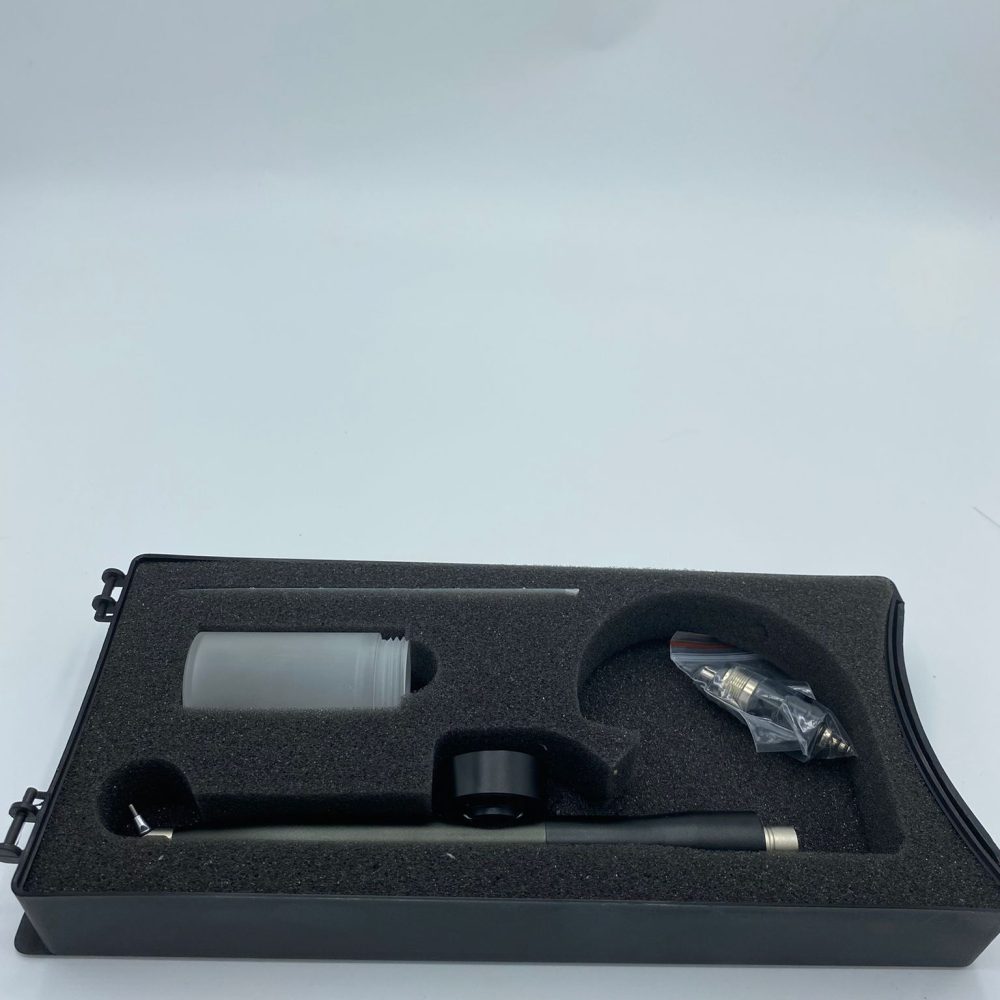 Alternative view of Sabbiatrice intra-orale con attacco MID-WEST (M4).