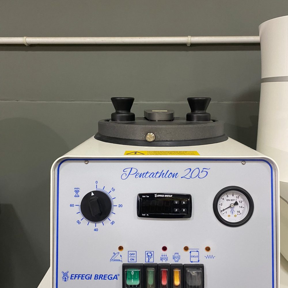 Alternative view of POLIMERIZZATORE PENTATHLON 205