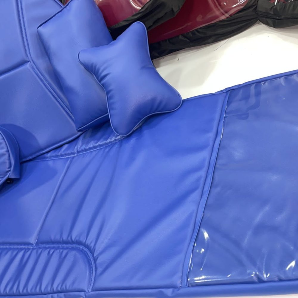 Alternative view of Tappezzeria su misura a cuscino