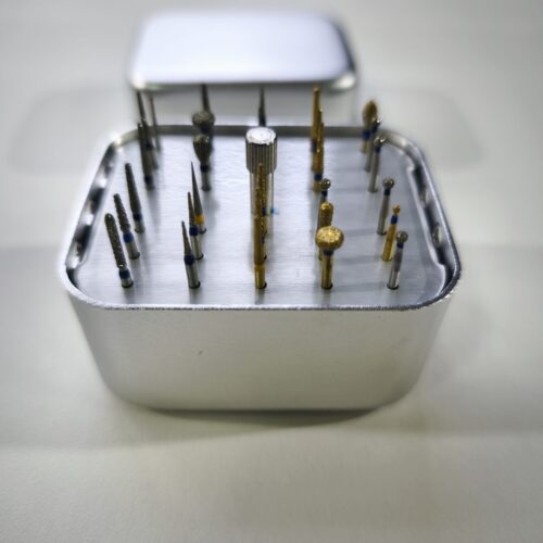 Kit 30 frese diamantate + box in alluminio